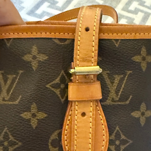 Vintage Louis Vuitton PM Monogram Bucket Bag - Picture 9 of 16